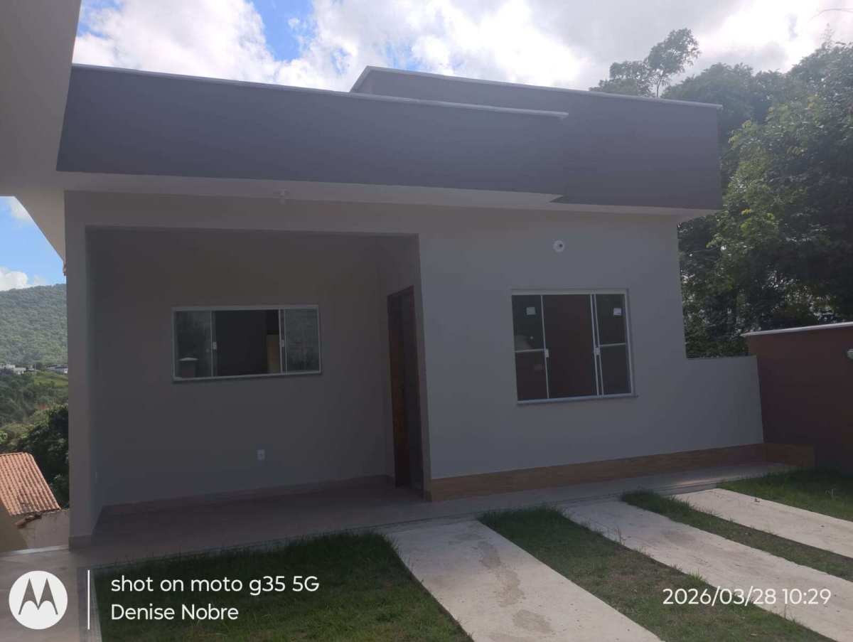 Casa à venda com 2 quartos, 69m² - Jacaroá,Maricá