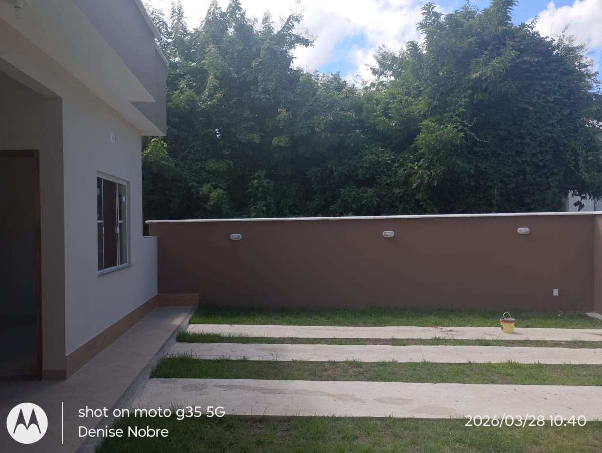 - Casa à venda em Maricá, Jacaroá, com 2 quartos, 69m²