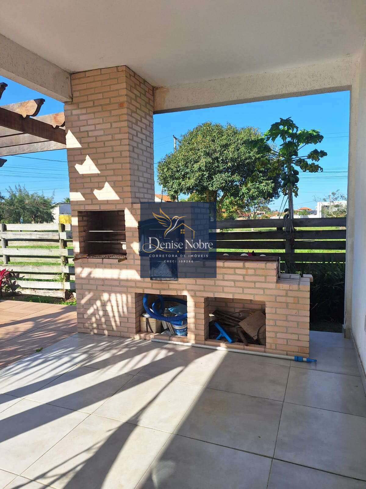  - Casa de condomínio para alugar em Maricá, Jaconé (Ponta Negra), com 3 quartos, 200m²